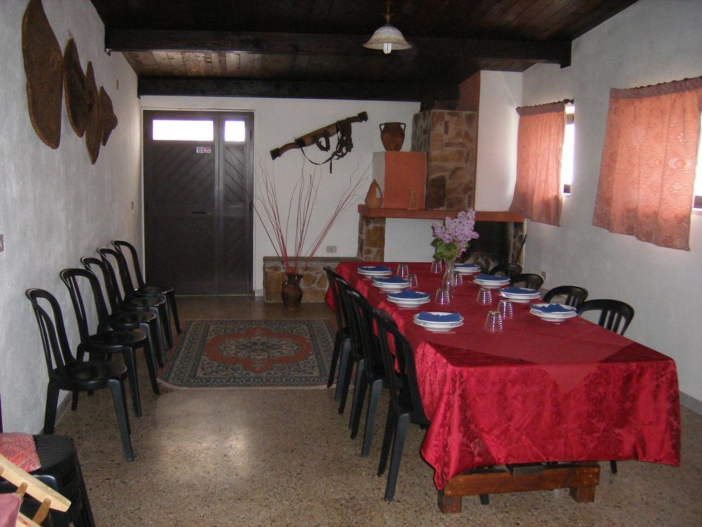 Agriturismo Usurtala Orani Ngoại thất bức ảnh